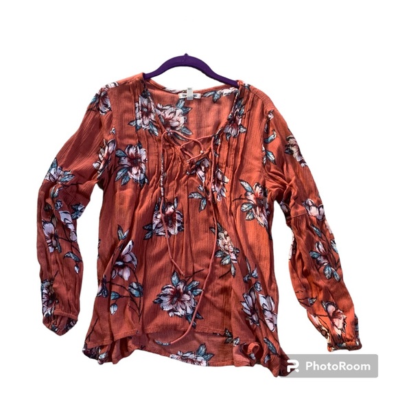 Billabong Tops - 🌺 SMALL BILLABONG BLOUSE 🌺